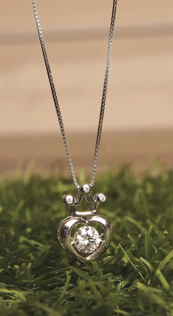 Sterling Silver Queen Pendant with Moving Zircon Stone - Image 4